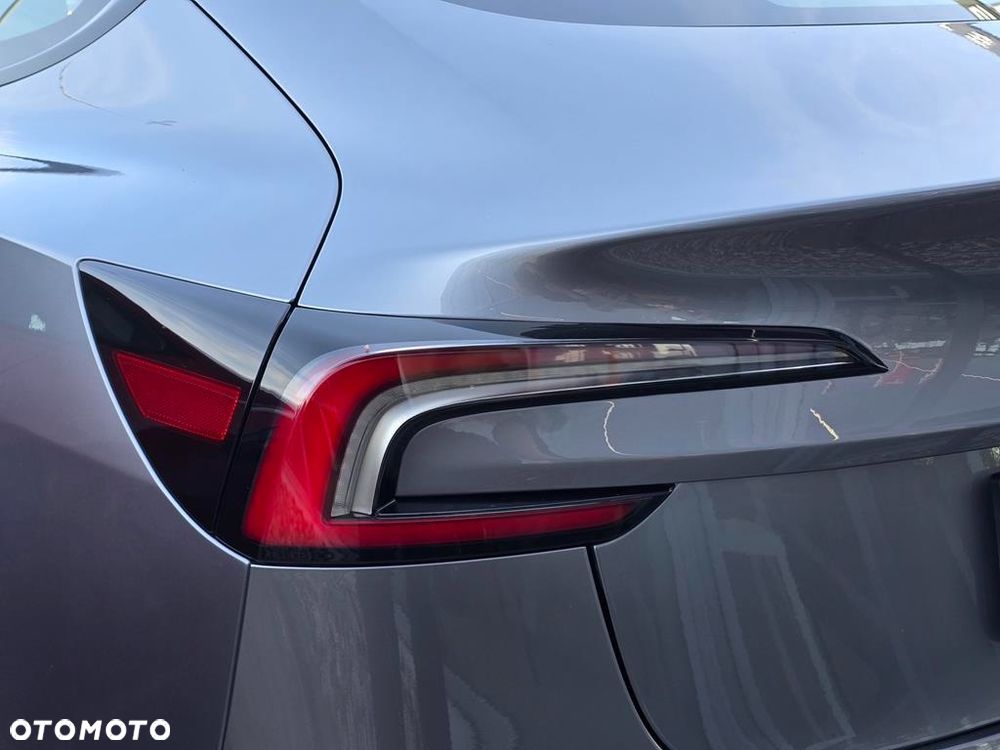 Tesla Model 3 RWD Premium - 25