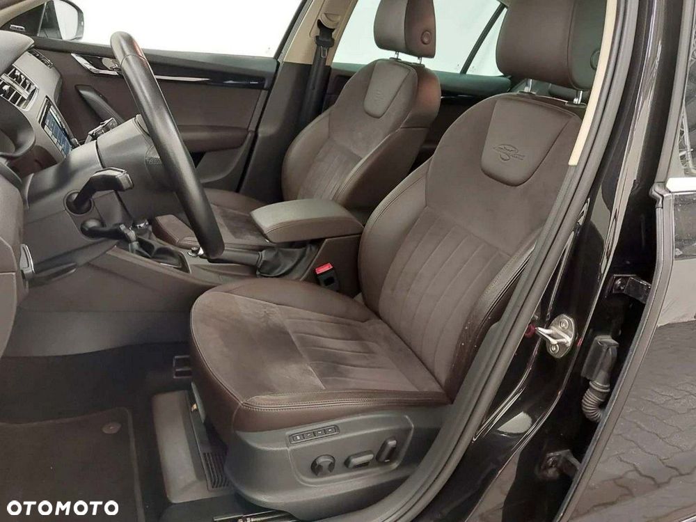 Skoda Octavia 1.8 TSI 4x4 L&K DSG - 8