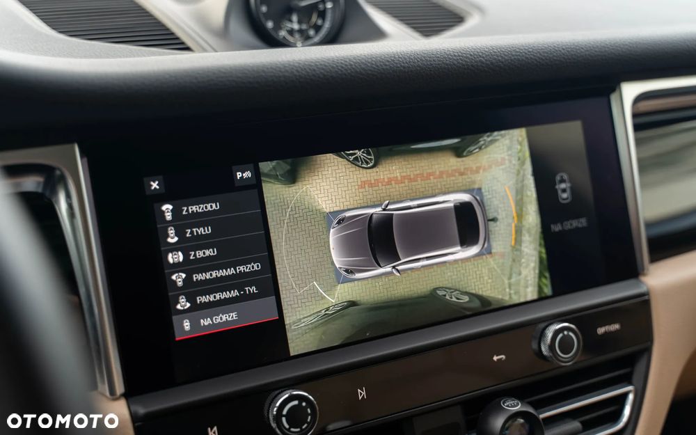 Porsche Macan T - 31