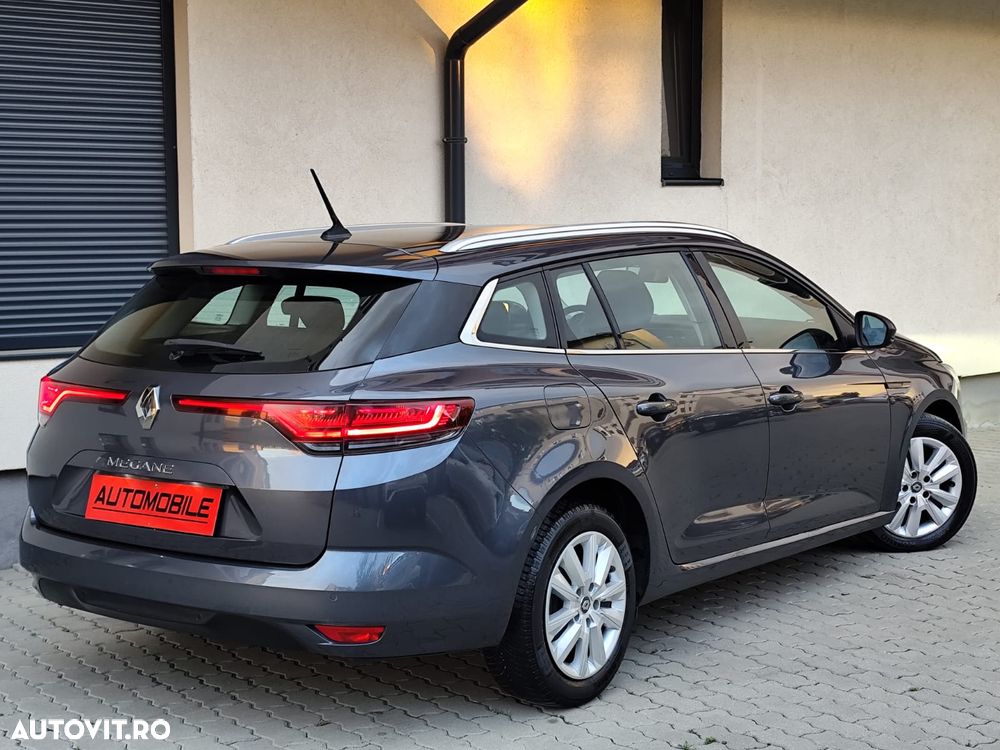 RENAULT Megane 2022 — imagine 3
