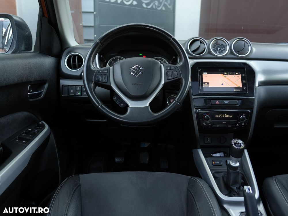 Suzuki Vitara 1.6 DDIS 4X4 Luxus - 17
