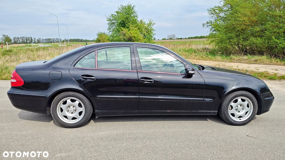 Mercedes-Benz Klasa E 220 CDI Automatik Classic - 4