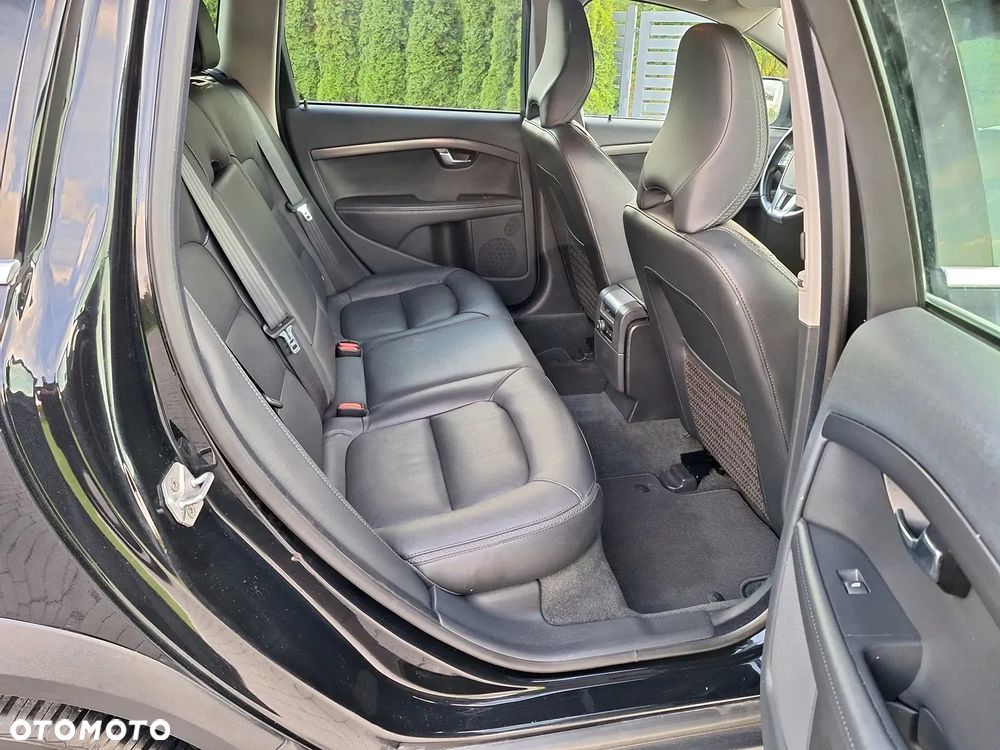 Volvo XC 70 D4 Momentum - 25