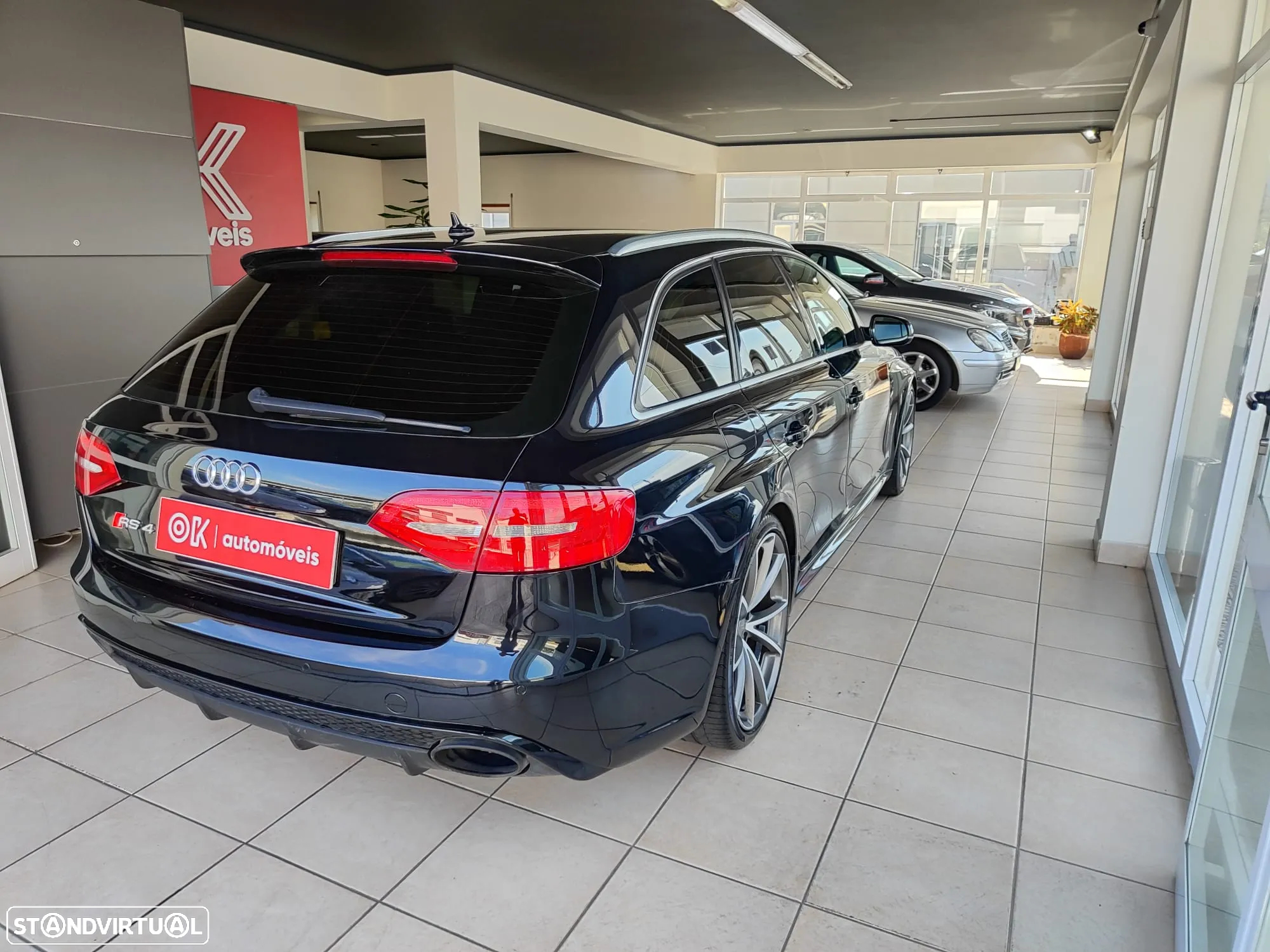 Audi RS4 Avant 4.2 FSi quattro S tronic - 11