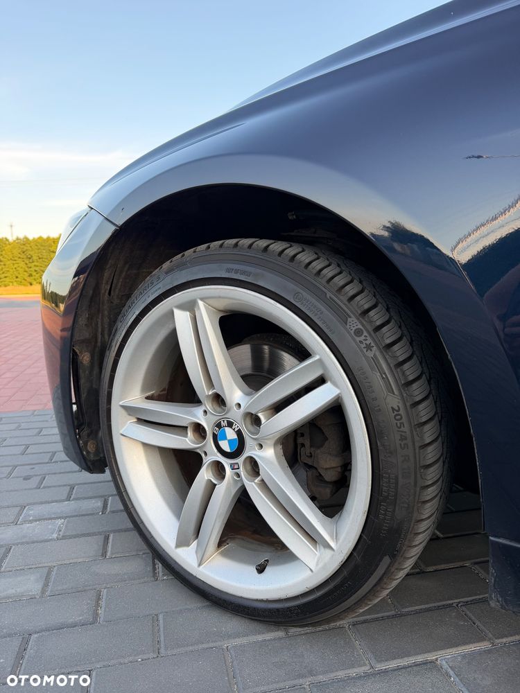 BMW Seria 3 320d Efficient Dynamics Edition - 9
