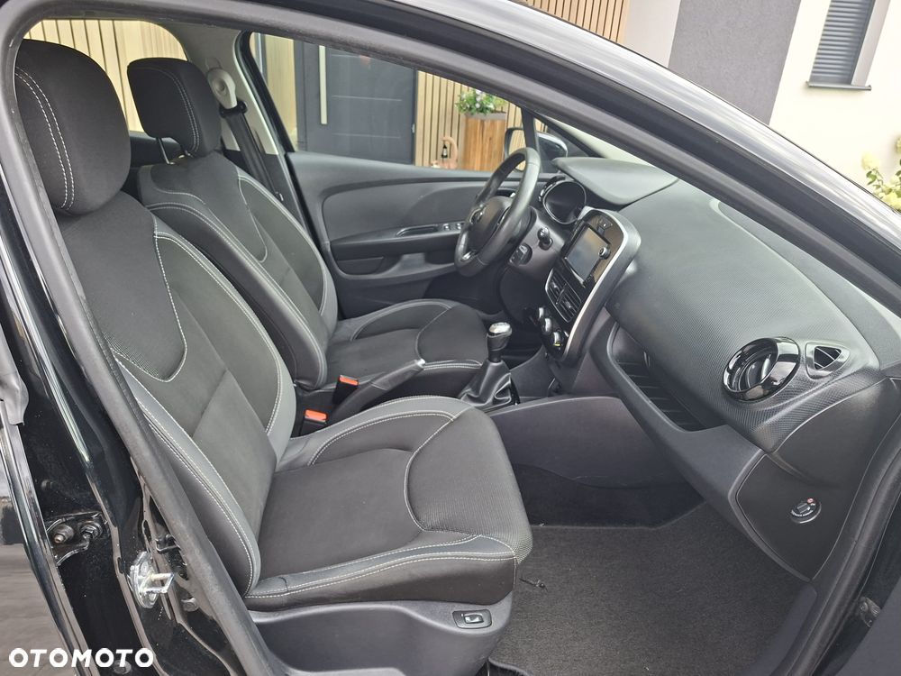 Renault Clio - 8