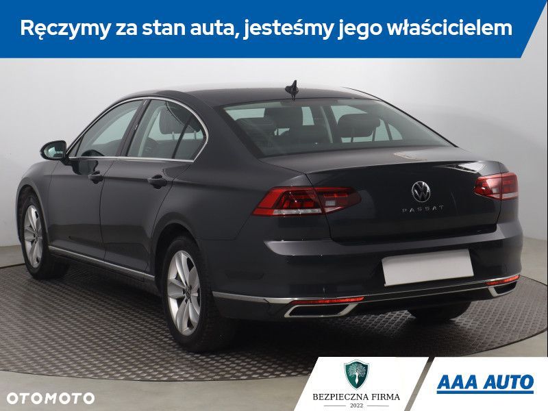 Volkswagen Passat - 6