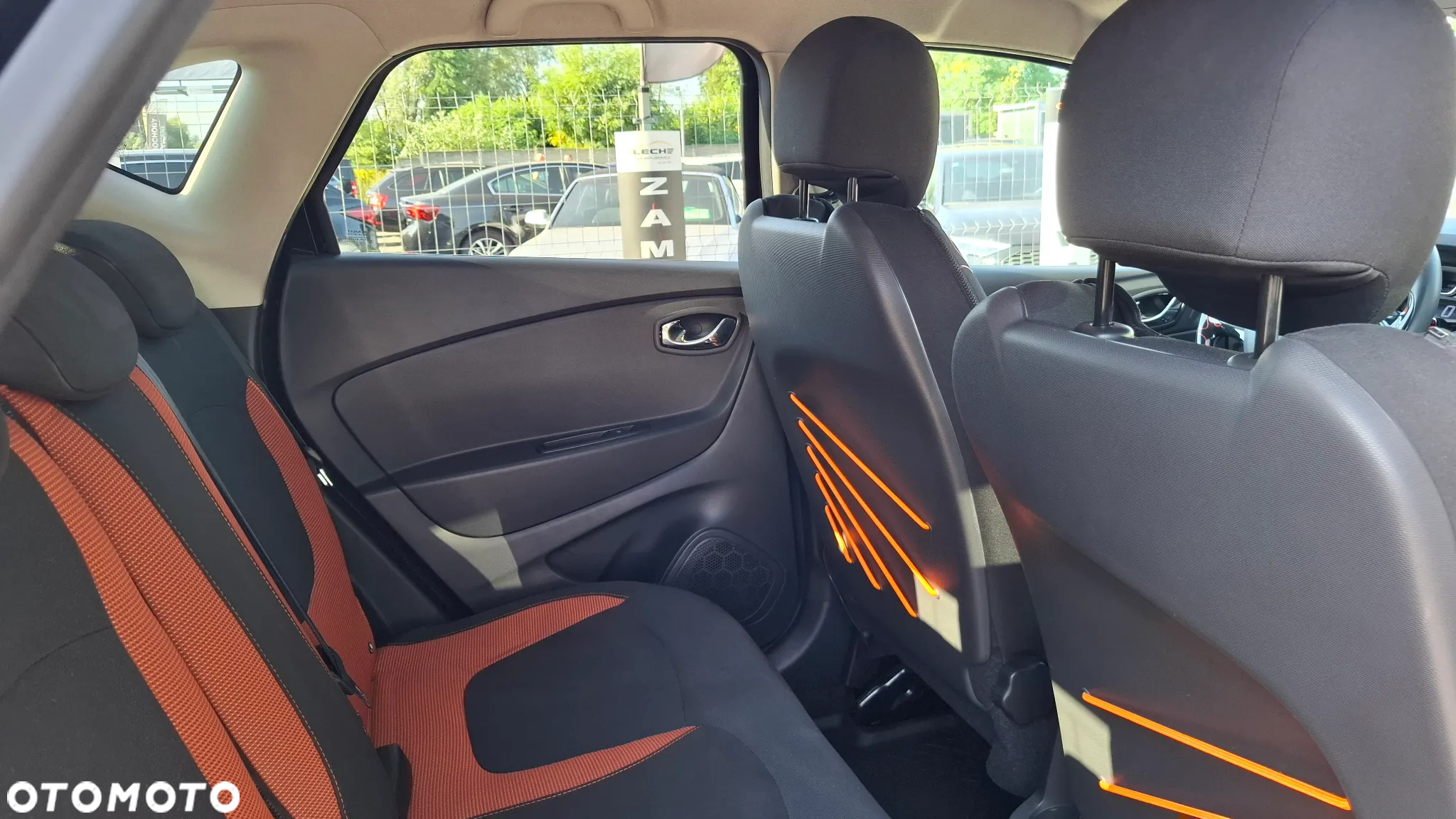 Renault Captur - 22