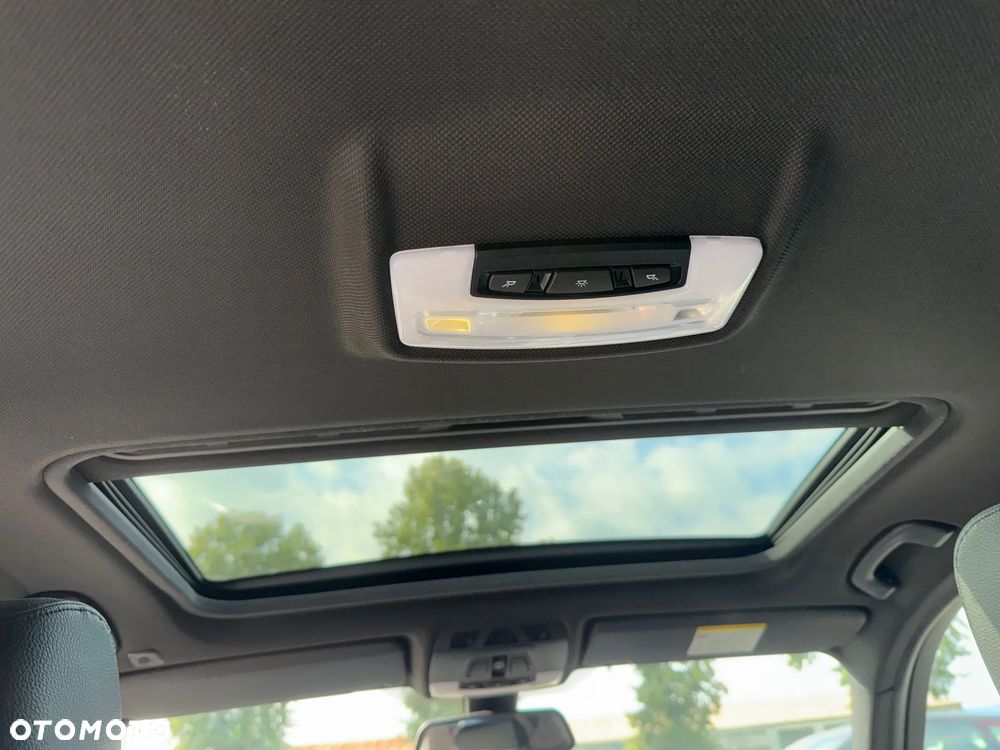 BMW Seria 3 328i Sport-Aut Sport Line - 25