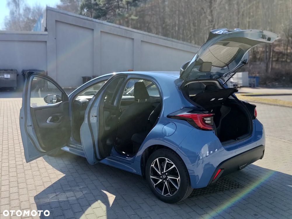 Toyota Yaris - 13