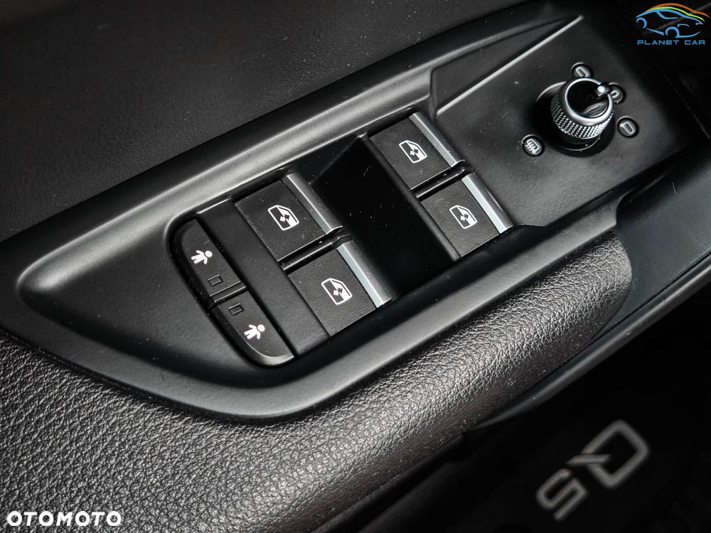 Audi Q5 40 TDI quattro S tronic S line - 24