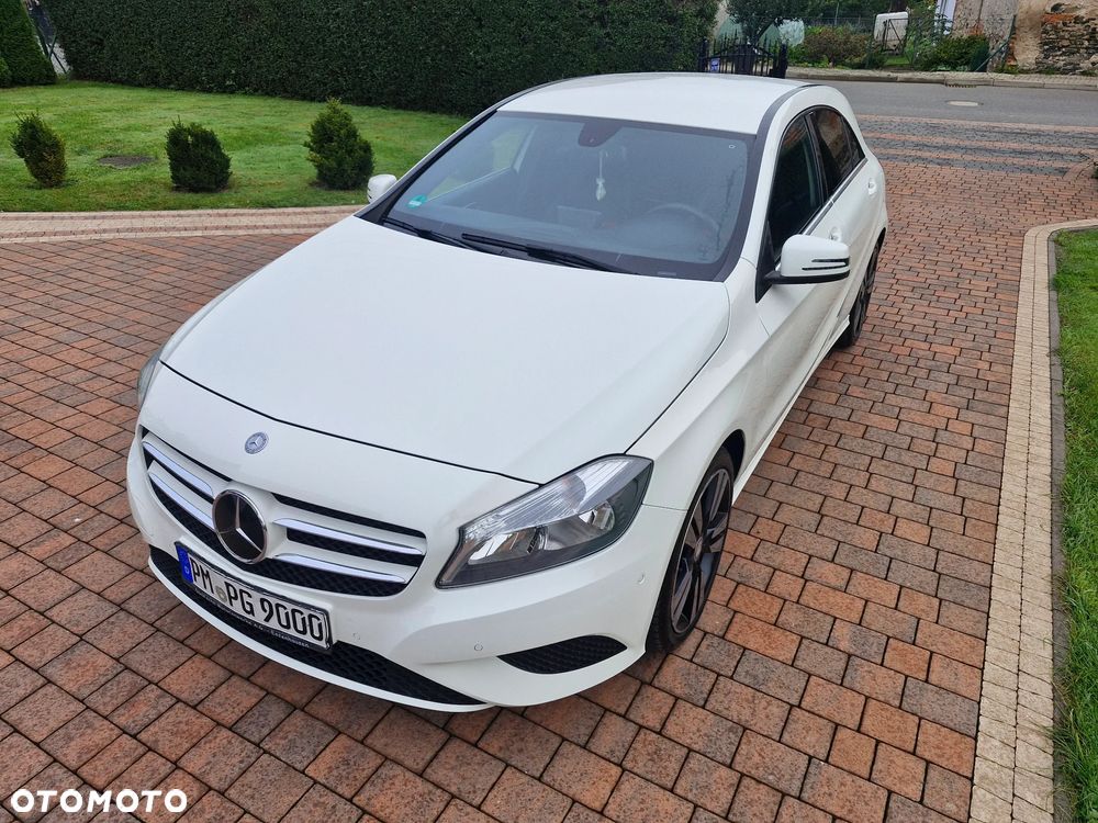 Mercedes-Benz Klasa A 180 (BlueEFFICIENCY) - 14