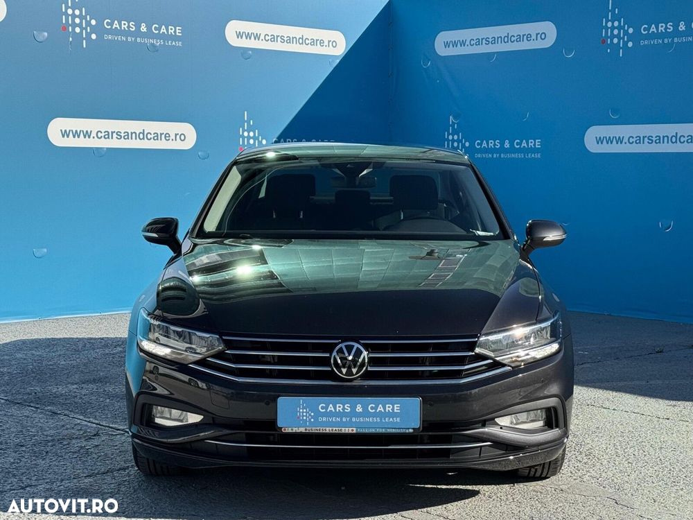 Volkswagen Passat - 11