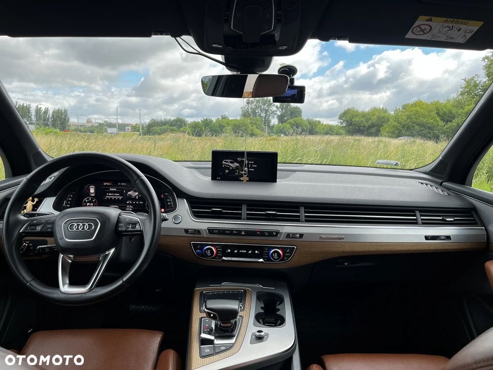 Audi Q7 - 8