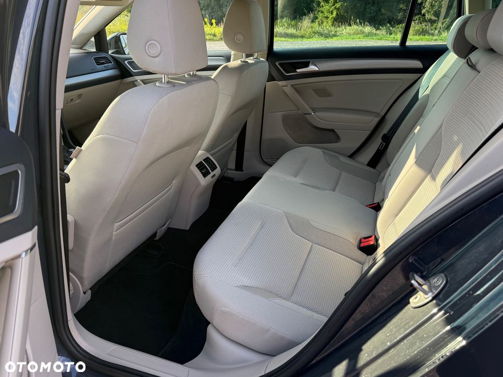 Volkswagen Golf VII 1.6 TDI BMT Highline DSG - 17