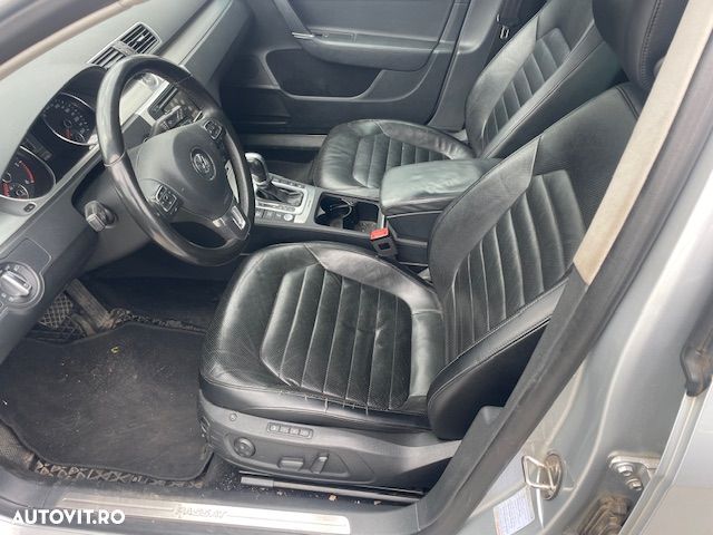 Dezmembrez Volkswagen Passat B7 2.0 tdi Xenon led  4x4 DSG Echipat Full - 8