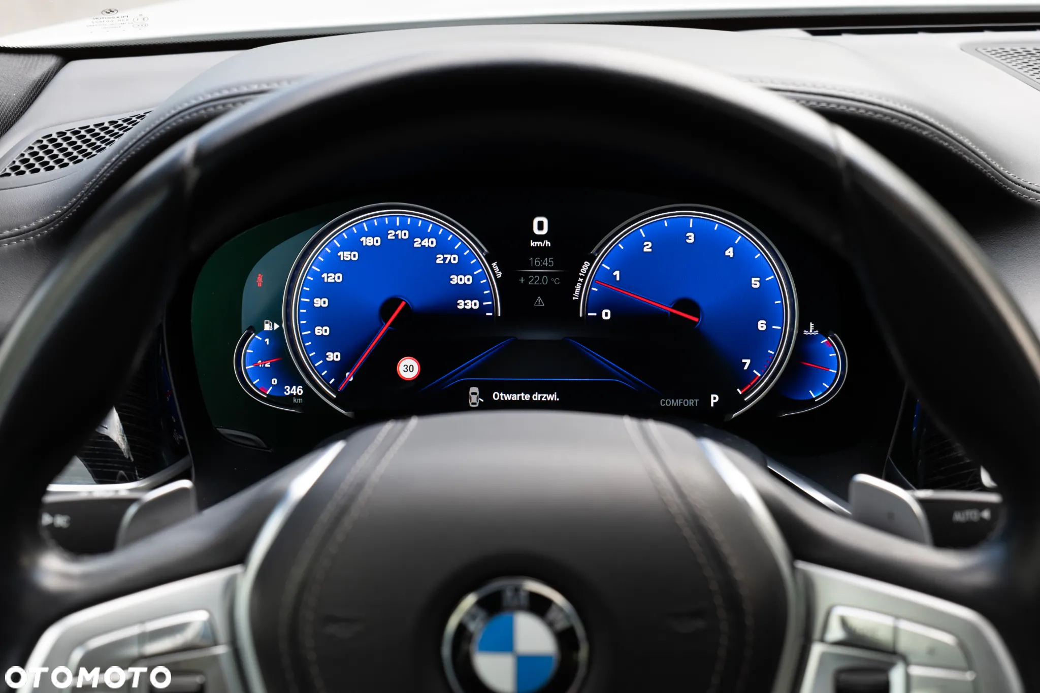 BMW Seria 7 740Li - 24