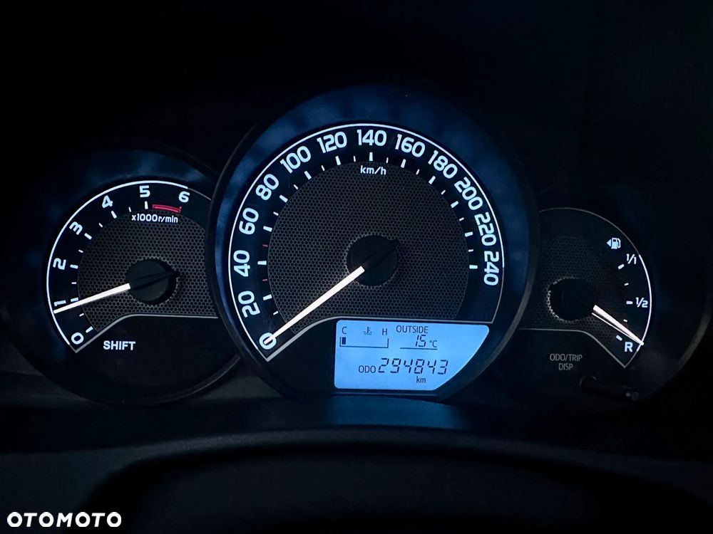 Toyota Auris 1.4 D-4D Active - 12