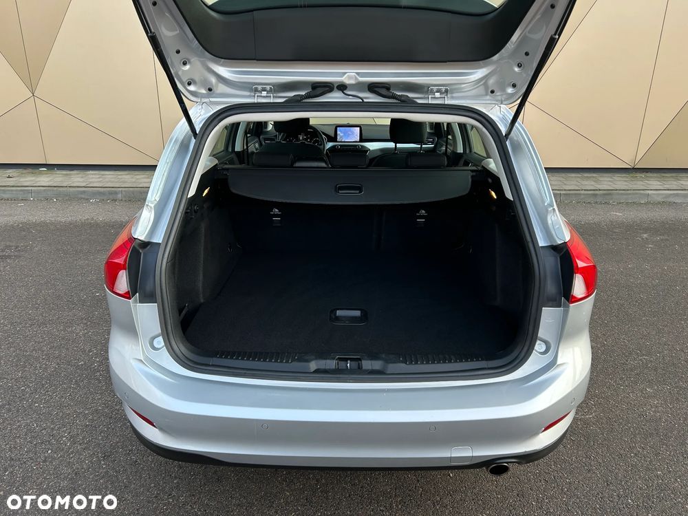 Ford Focus 1.5 EcoBlue Connected - 16