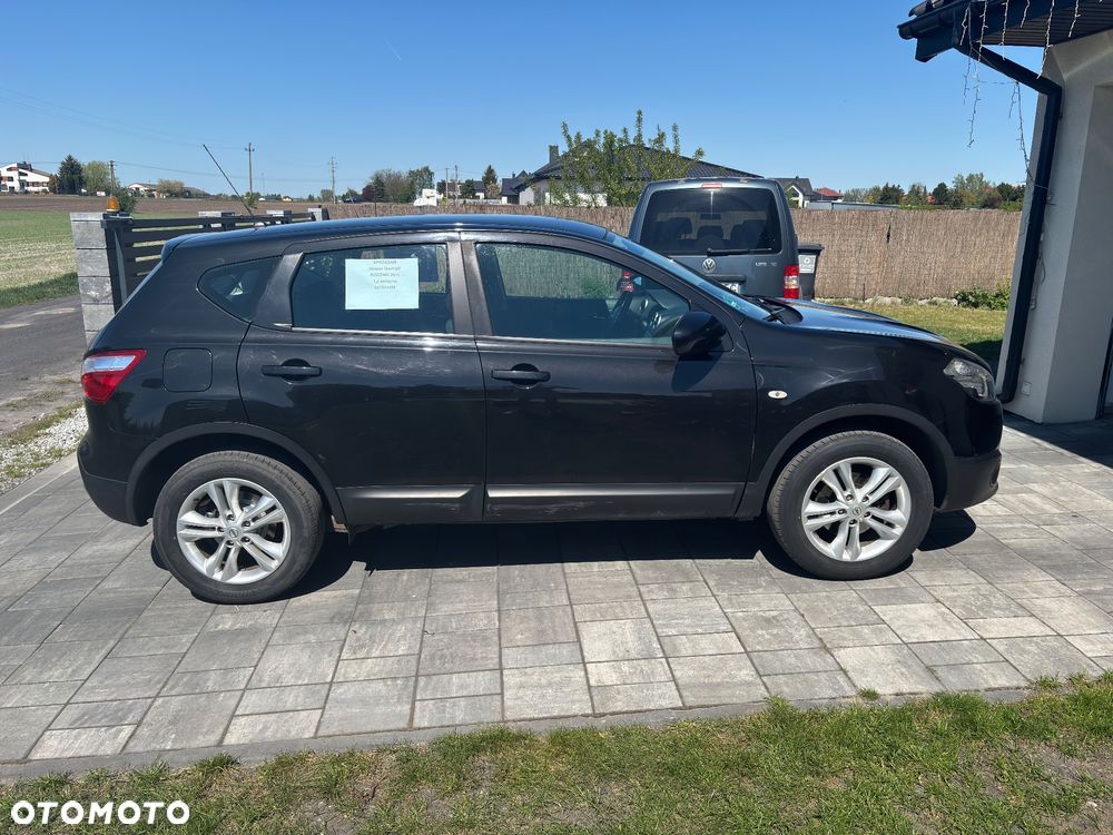 Nissan Qashqai - 2