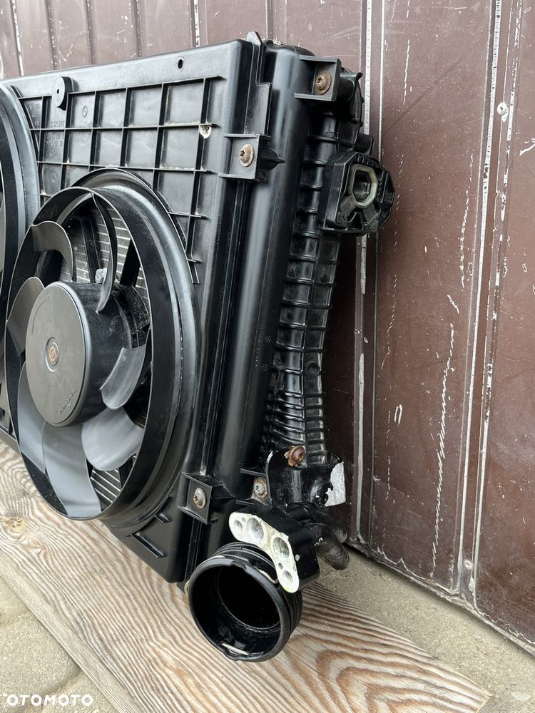 KOMPLET CHŁODNIC WODY KLIMATYZACJI WENTYLATORY CHŁODNICA INTERCOOLER AUDI A3 VW GOLF 5 CADDY TOURAN PASSAT B6 SEAT SKODA 1.6 1.8 BENZYNA 2.0 TDI - 9