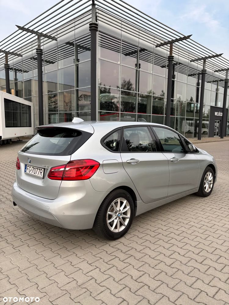 BMW Seria 2 218i - 8