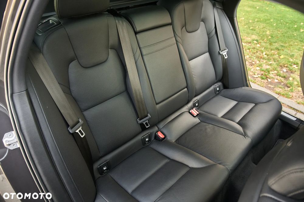 Volvo V90 T6 Recharge AWD Geartronic Inscription - 32
