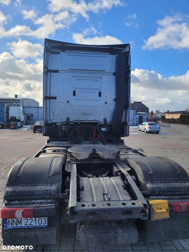 Mercedes-Benz Actros 450 - 4