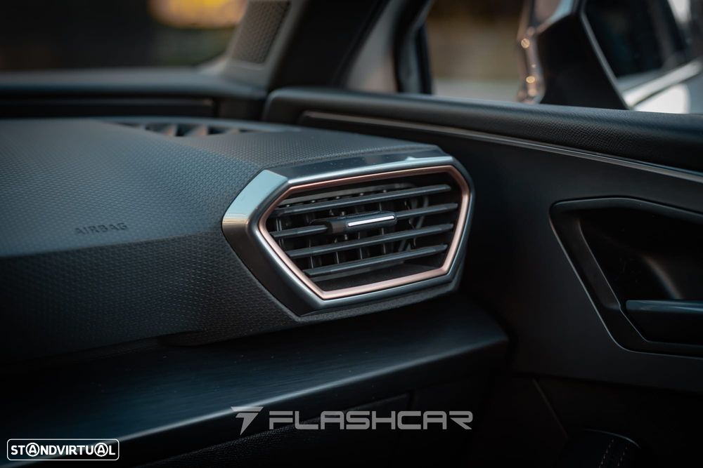 Cupra Leon ST 1.4 e-Hybrid MID DSG - 35