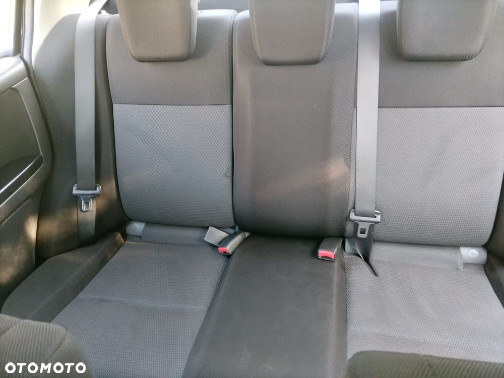 Suzuki SX4 1.6 GS / Premium - 14