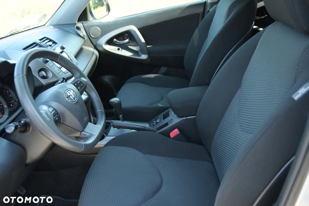 Toyota RAV4 2.0 VVT-i Prestige - 23