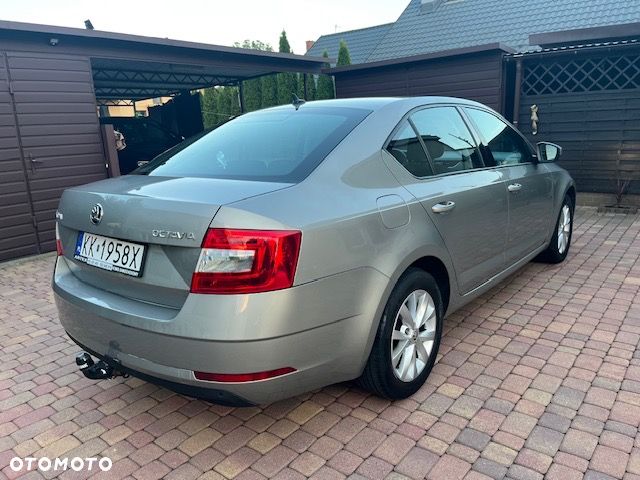 Skoda Octavia 1.5 TSI ACT DSG Style - 4
