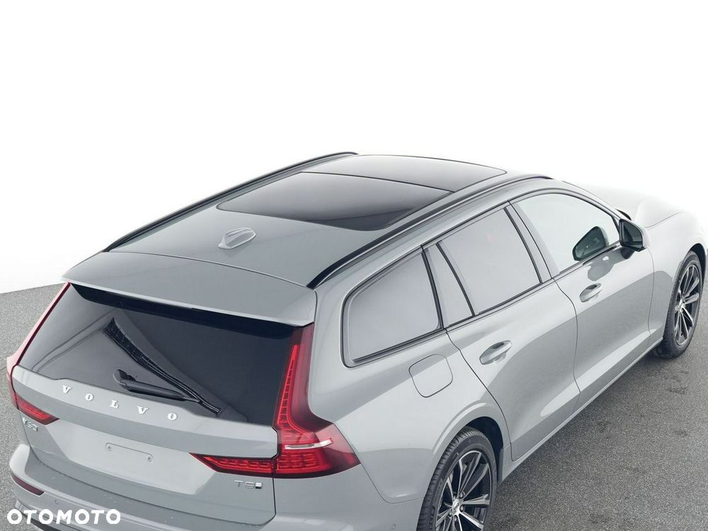 Volvo V60 T8 AWD Plug-In Hybrid Plus Dark - 9