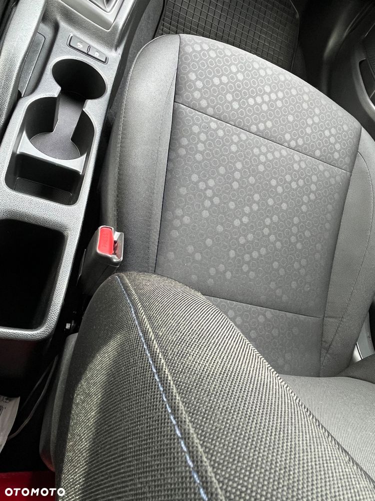 Hyundai i20 - 19