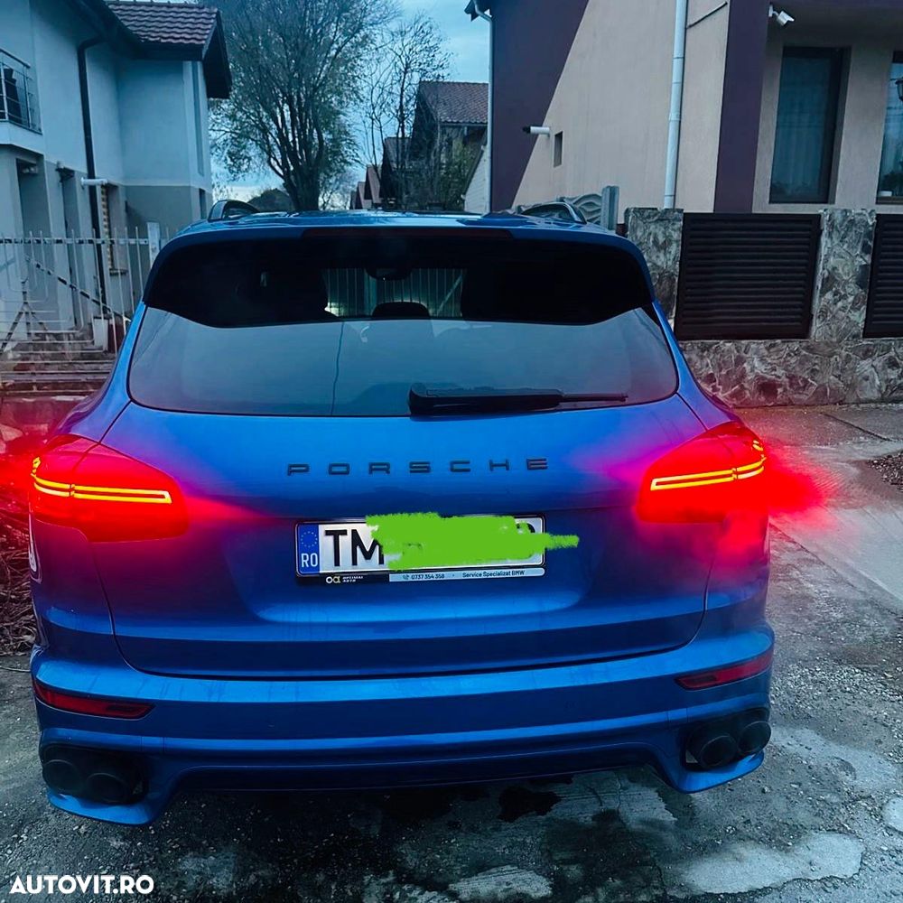 Porsche Cayenne 3.6 L GTS - 2