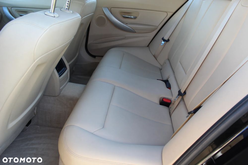 BMW Seria 3 - 11