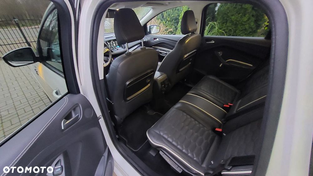 Ford Kuga 2.0 TDCi 4x4 Vignale - 25