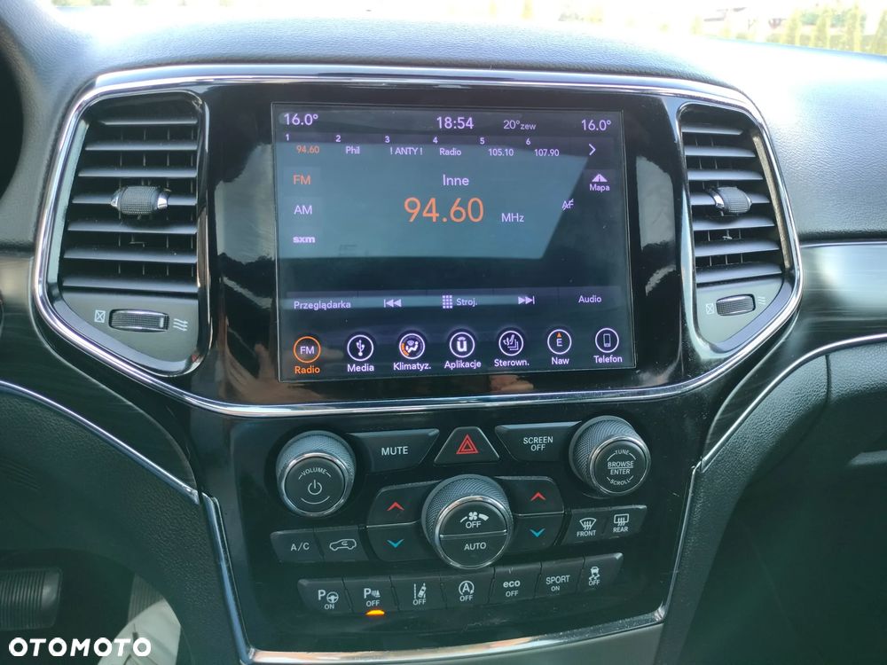 Jeep Grand Cherokee - 18
