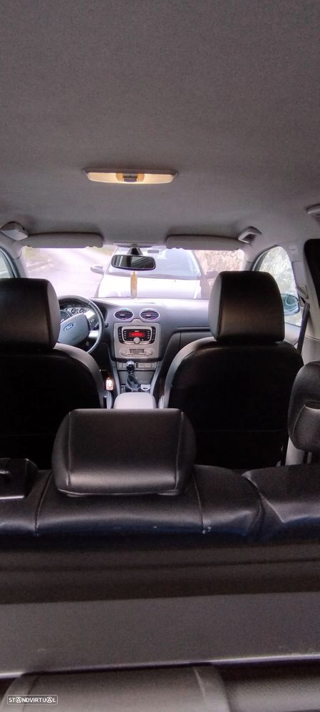 Ford Focus SW 1.6 TDCi Titanium — photo 3