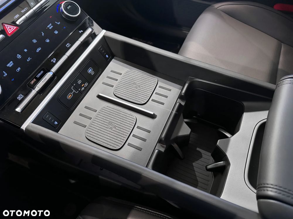 Hyundai Santa Fe 1.6 T-GDI HEV Platinum 4WD - 27