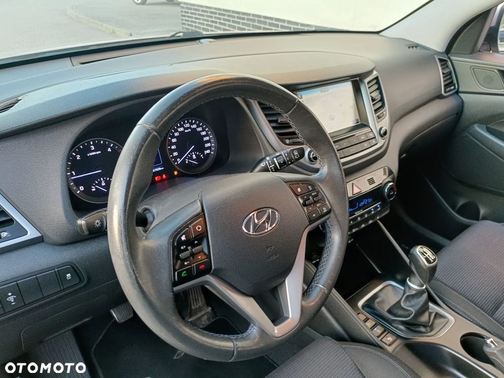 Hyundai Tucson blue 1.7 CRDi 2WD Passion Plus - 24