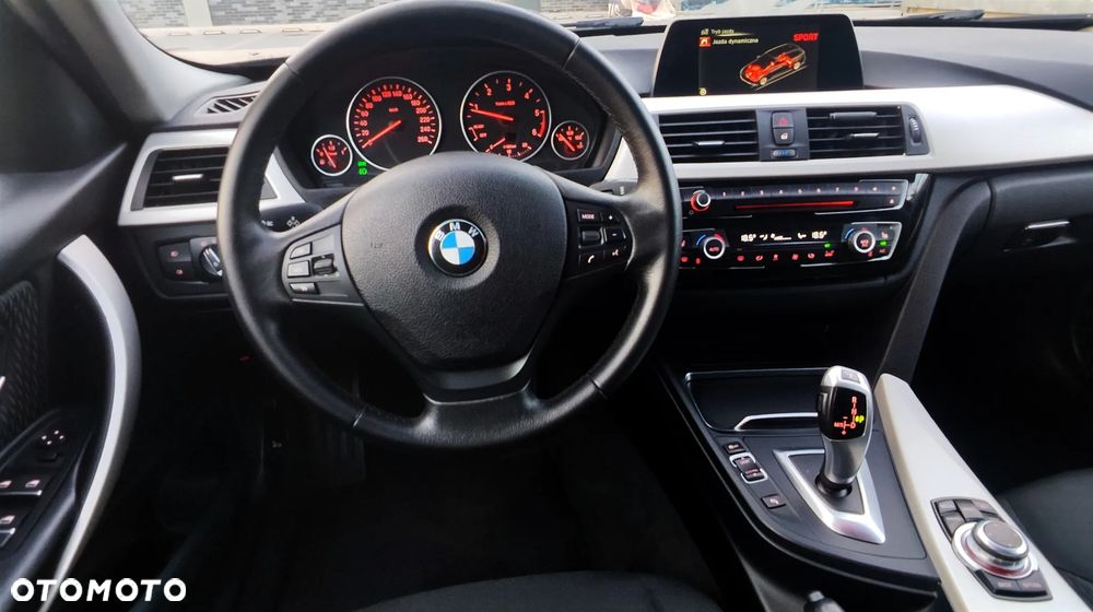 BMW Seria 3 318d Edition Luxury Line Purity - 17