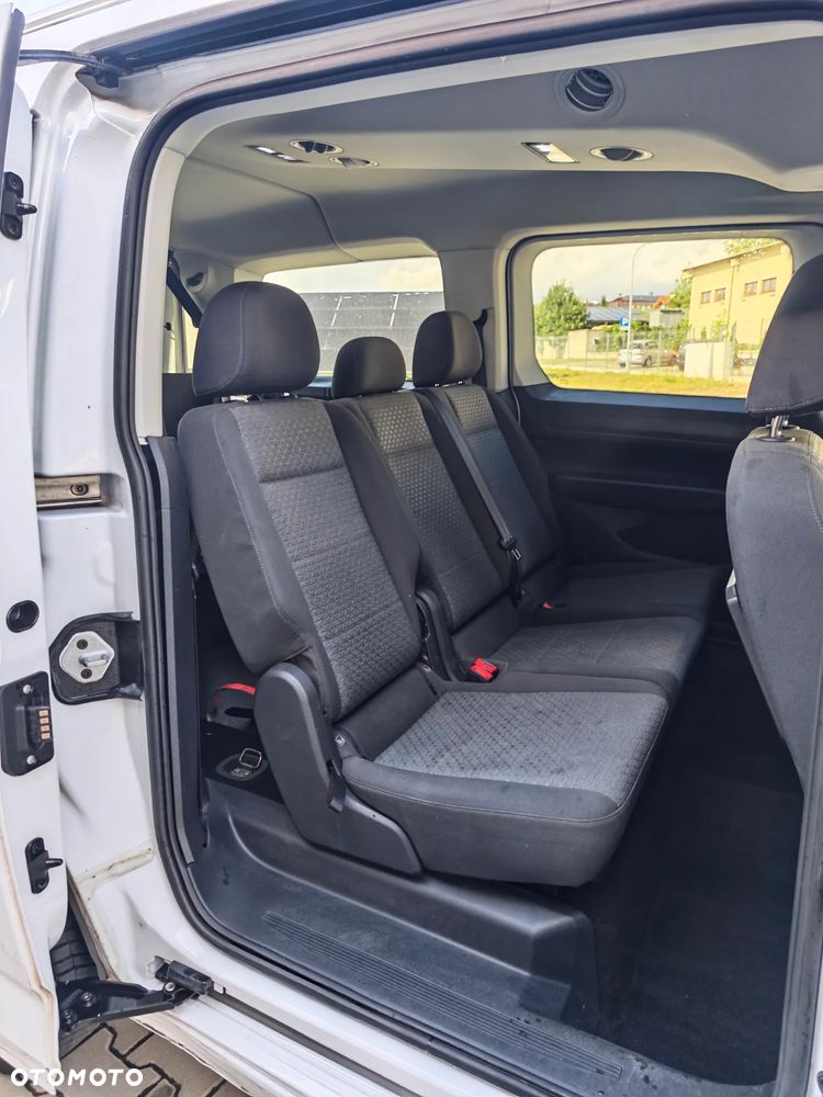 Ford Tourneo Connect 2.0 EcoBlue Titanium - 29