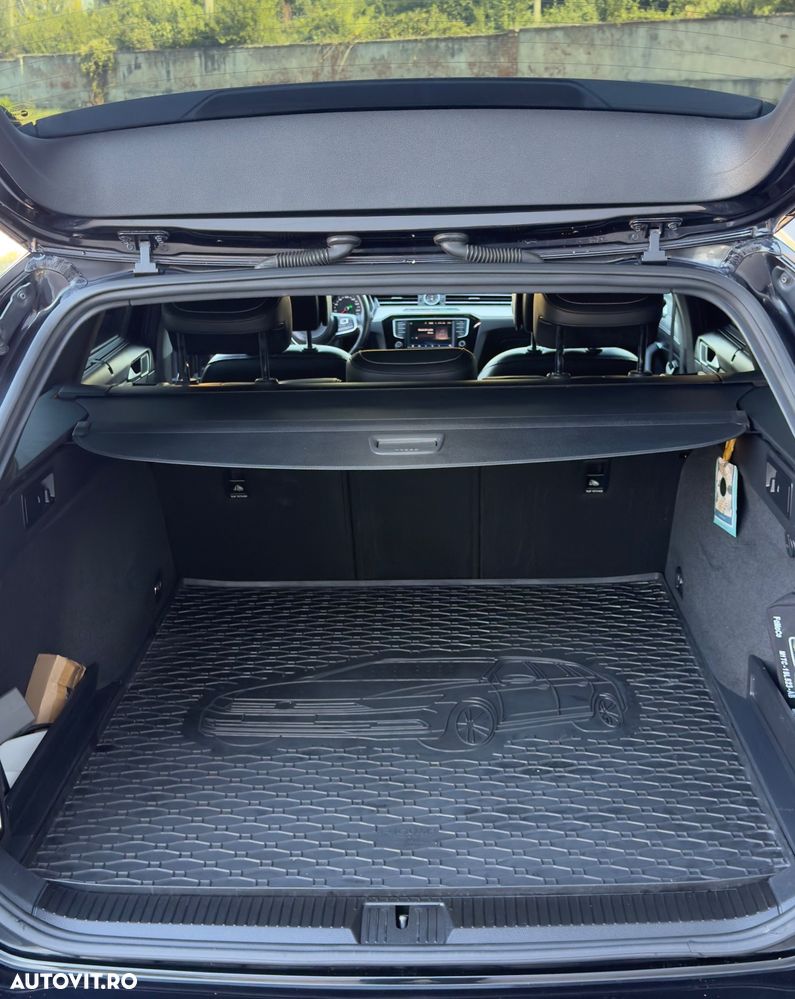 Volkswagen Passat 2.0 TDI DSG R Executive - 9
