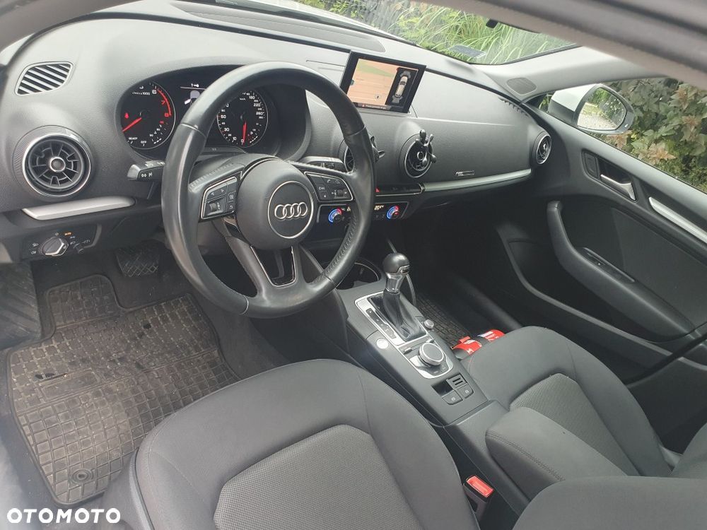 Audi A3 Sportback 1.5 TFSI S tronic - 5