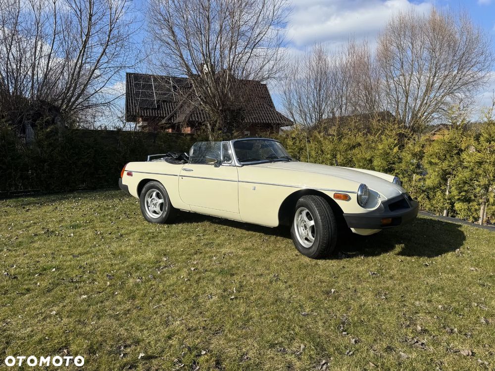 MG MGB - 22