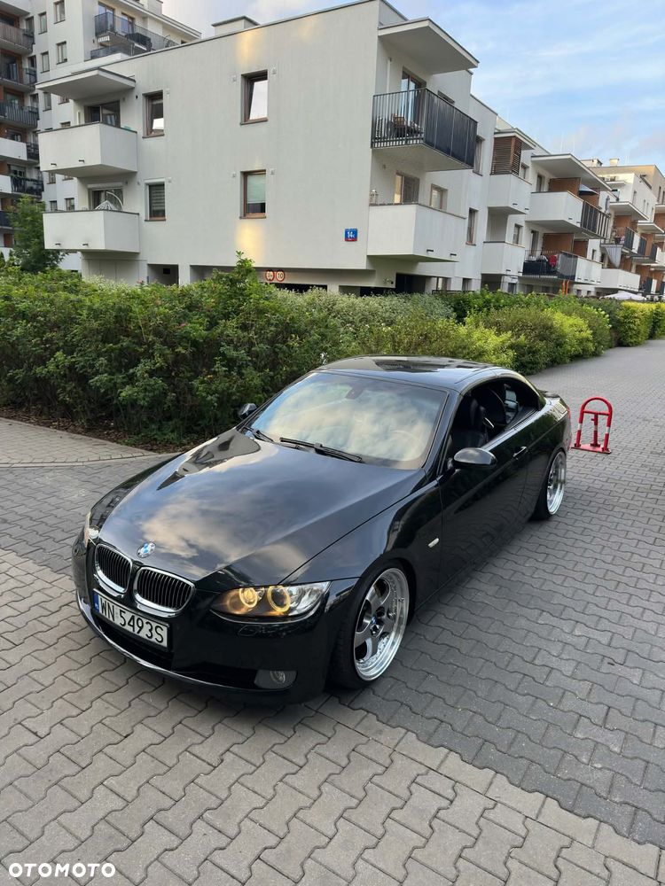BMW Seria 3 330i - 10