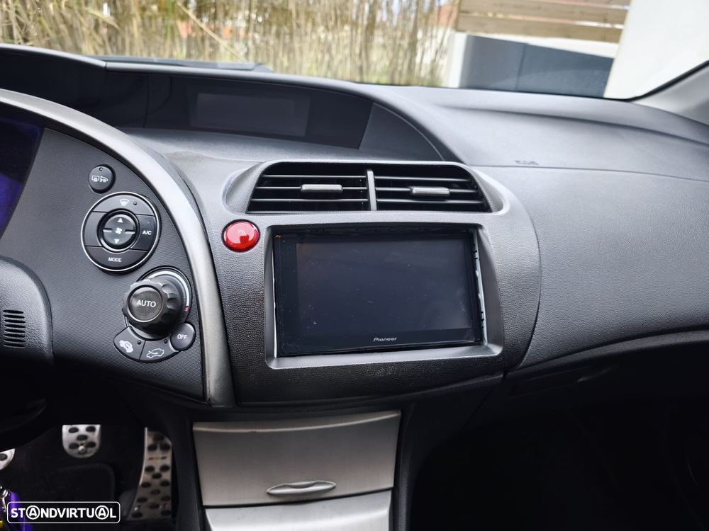 Honda Civic 1.8 Elegance - 14