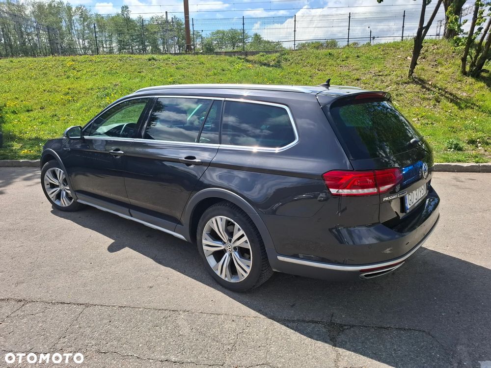 Volkswagen Passat - 6
