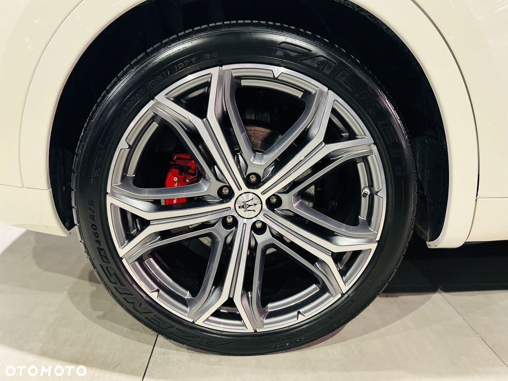 Maserati Levante S Granlusso - 25